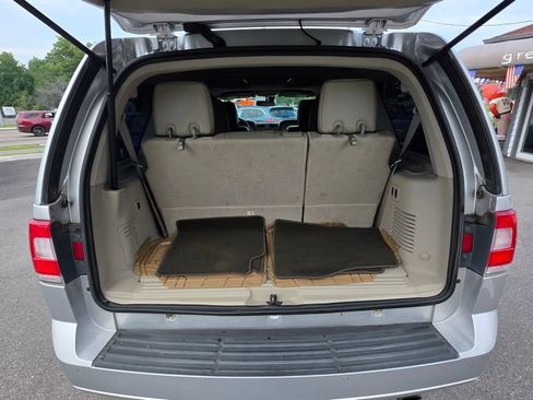 Used 2015 Lincoln Navigator 2WD image 23