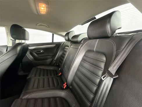 Used 2013 Volkswagen CC Sport image 27