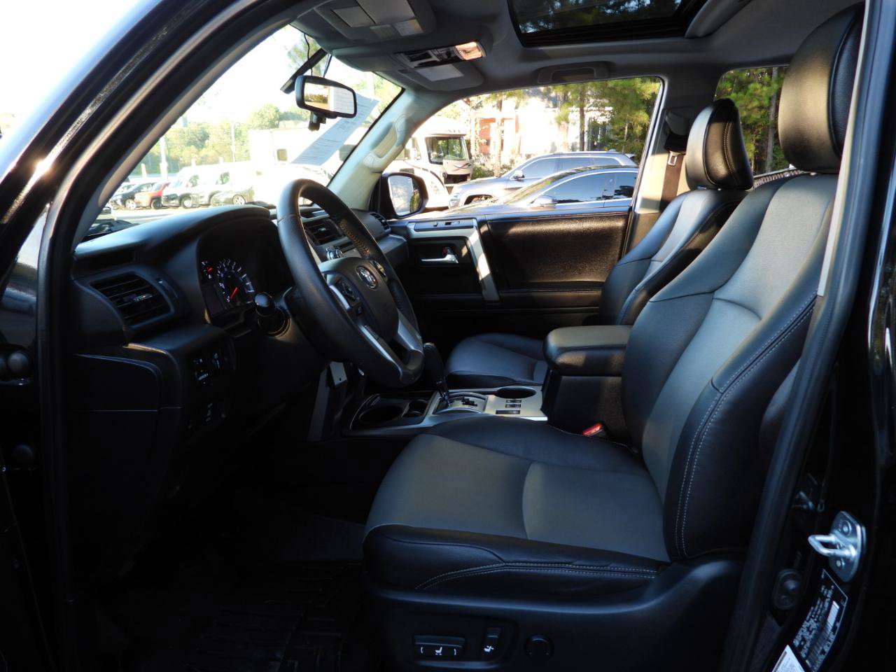 Used 2017 Toyota 4Runner SR5 Premium RWD image 62