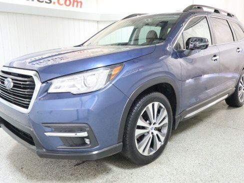 Used 2020 Subaru Ascent Touring w/ Popular Package #3 AWD/4WD image 2