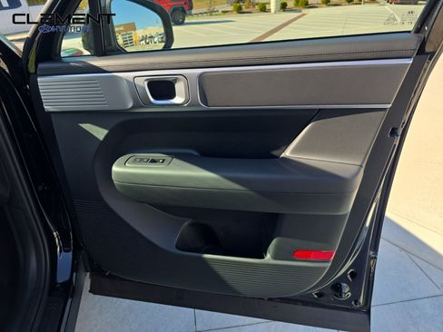 New 2026 Hyundai Santa Fe SE image 32