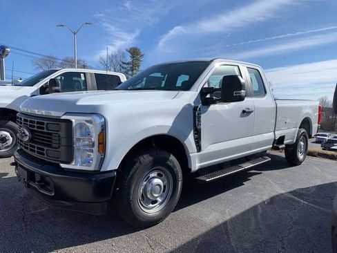 New 2026 Ford F250 XL RWD image 4