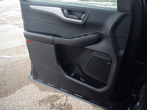 Certified 2022 Ford Escape SE w/ Convenience Package image 18