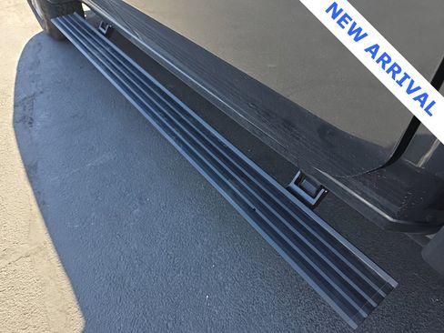 Used 2023 GMC Sierra 2500 Denali w/ Denali Ultimate Package image 8