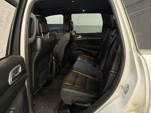 Used 2022 Jeep Grand Cherokee Limited AWD/4WD image 8