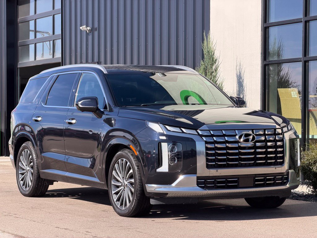 Used 2023 Hyundai Palisade Calligraphy w/ Cargo Package AWD/4WD image 5