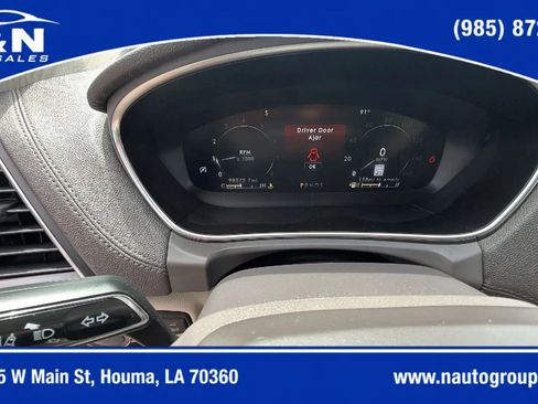 Used 2020 Lincoln Nautilus Reserve w/ Equipment Group 201A FWD image 13
