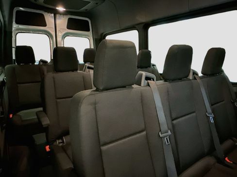 Used 2025 Mercedes-Benz Sprinter 2500 image 21