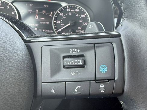 Used 2024 Nissan Pathfinder SL w/ SL Premium Package image 13