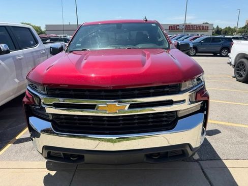 Used 2019 Chevrolet Silverado 1500 LT w/ All-Star Edition AWD/4WD image 2