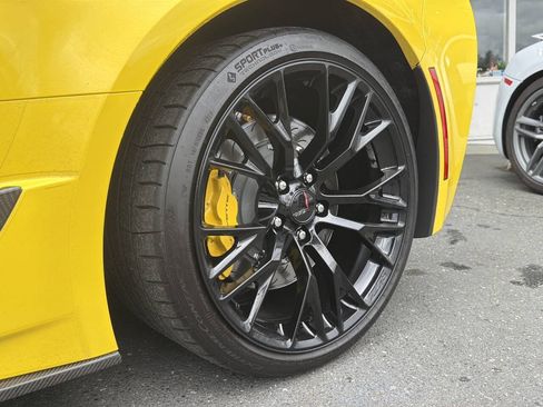 Used 2017 Chevrolet Corvette Z06 RWD image 5