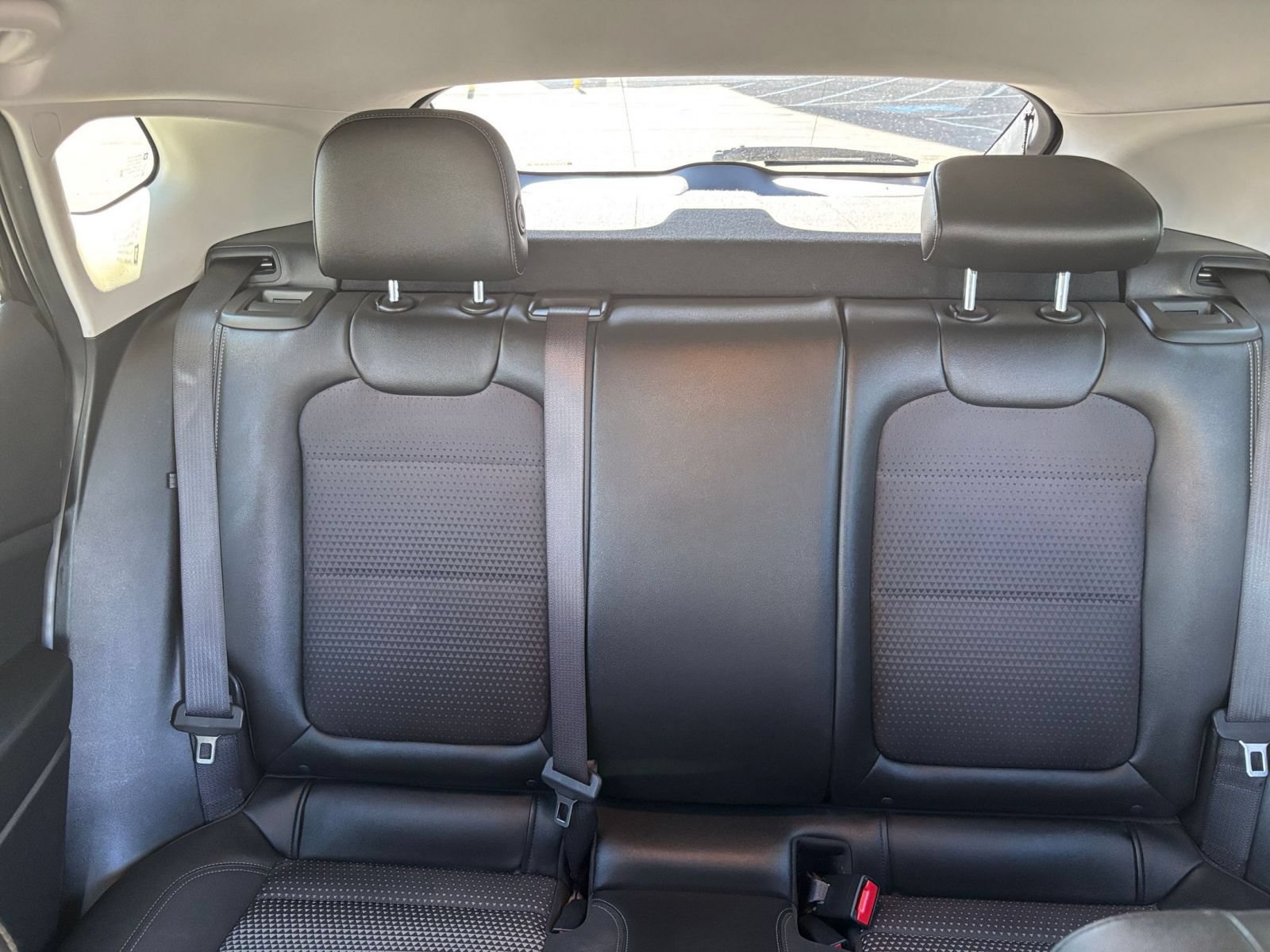 Used 2025 Chevrolet Trax LT FWD image 34