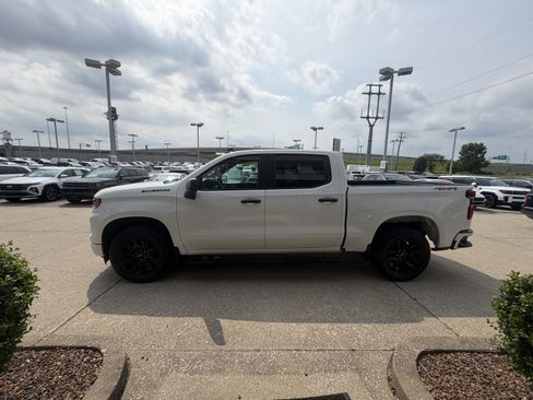 Used 2023 Chevrolet Silverado 1500 Custom w/ LPO, Dark Essentials Package AWD/4WD image 14