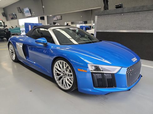 Used 2018 Audi R8 V10 AWD/4WD image 14