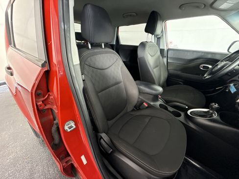 Used 2019 Kia Soul w/ Convenience Package image 31