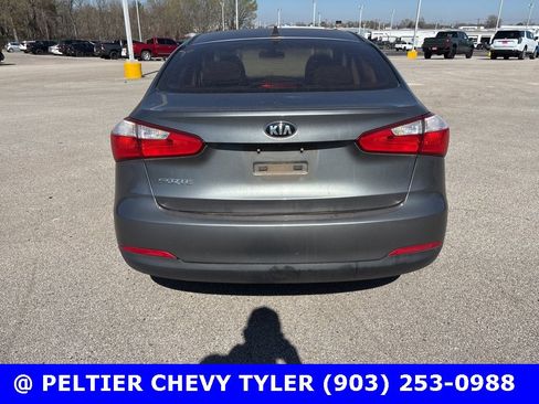 Used 2016 Kia Forte LX w/ LX Popular Plus Package image 6