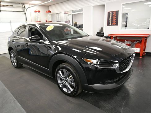 Used 2025 MAZDA CX-30 AWD 2.5 S w/ Preferred Package image 2