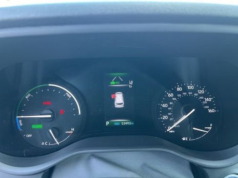 Used 2024 Toyota Sienna XLE image 12