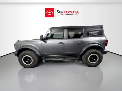 Used 2022 Ford Bronco Black Diamond w/ Sasquatch Package image 7