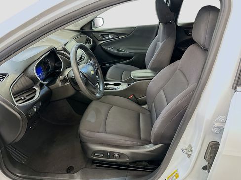 Used 2024 Chevrolet Malibu LT FWD image 13