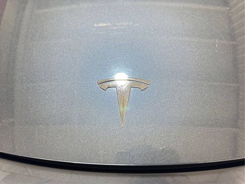 Used 2018 Tesla Model 3 Long Range RWD image 24