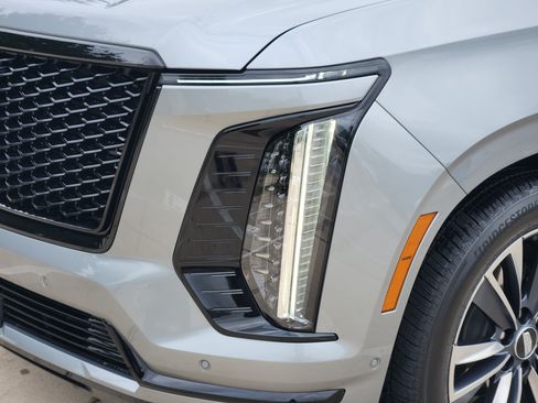 Used 2026 Cadillac Escalade Sport w/ Touring Package AWD/4WD image 6