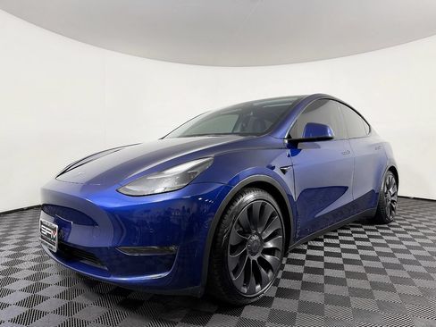 Used 2022 Tesla Model Y Performance AWD/4WD image 2