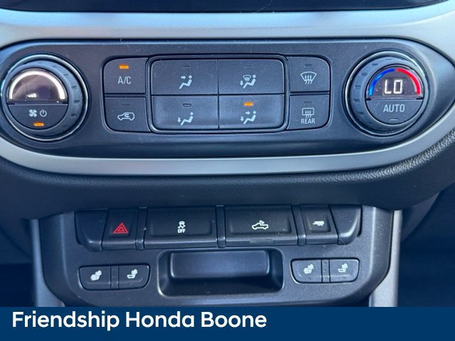 Used 2016 Chevrolet Colorado LT w/ Luxury Package, Chrome AWD/4WD image 30
