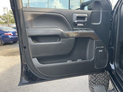 Used 2018 GMC Sierra 3500 Denali w/ Duramax Plus Package AWD/4WD image 43