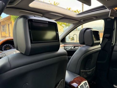 Used 2010 Mercedes-Benz S 550 image 34