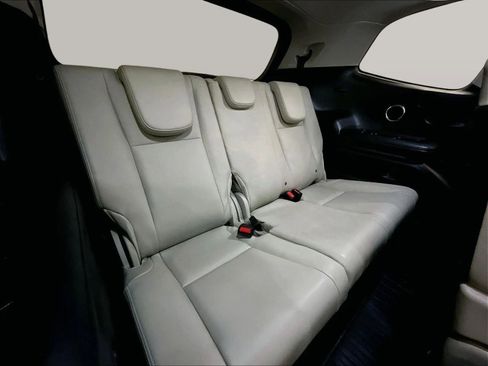 Used 2022 Subaru Ascent Limited w/ Technology Package image 27