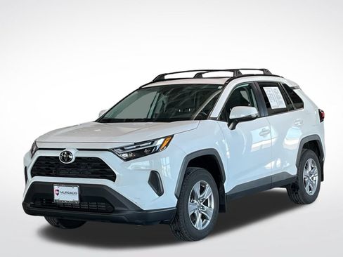 Used 2022 Toyota RAV4 XLE w/ Convenience Package AWD/4WD image 4