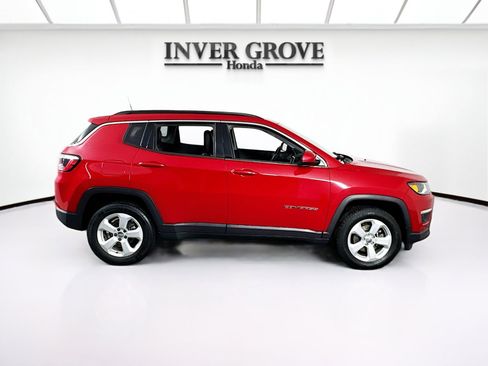 Used 2018 Jeep Compass Latitude w/ Popular Equipment Group AWD/4WD image 4