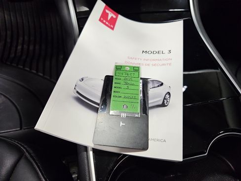 Used 2019 Tesla Model 3 Standard Range Plus RWD image 18