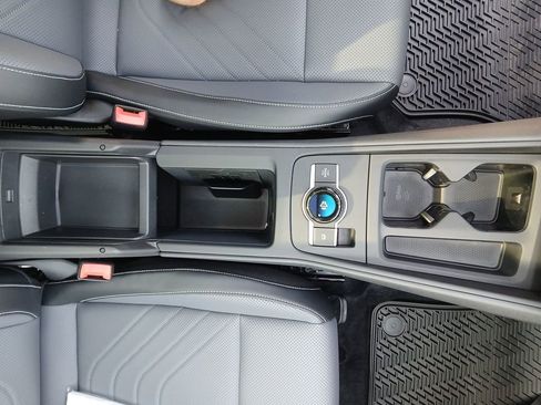 New 2026 Volkswagen Tiguan SE image 25