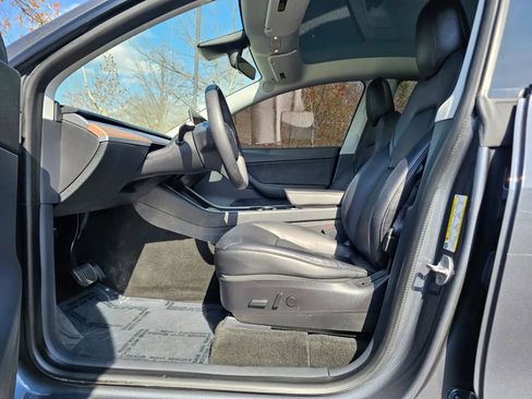 Used 2020 Tesla Model Y Long Range AWD/4WD image 7