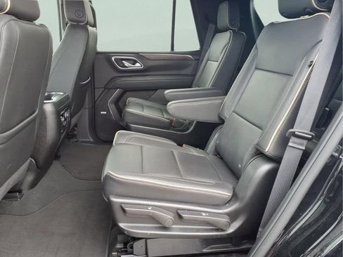 Used 2024 Chevrolet Tahoe Premier AWD/4WD image 21
