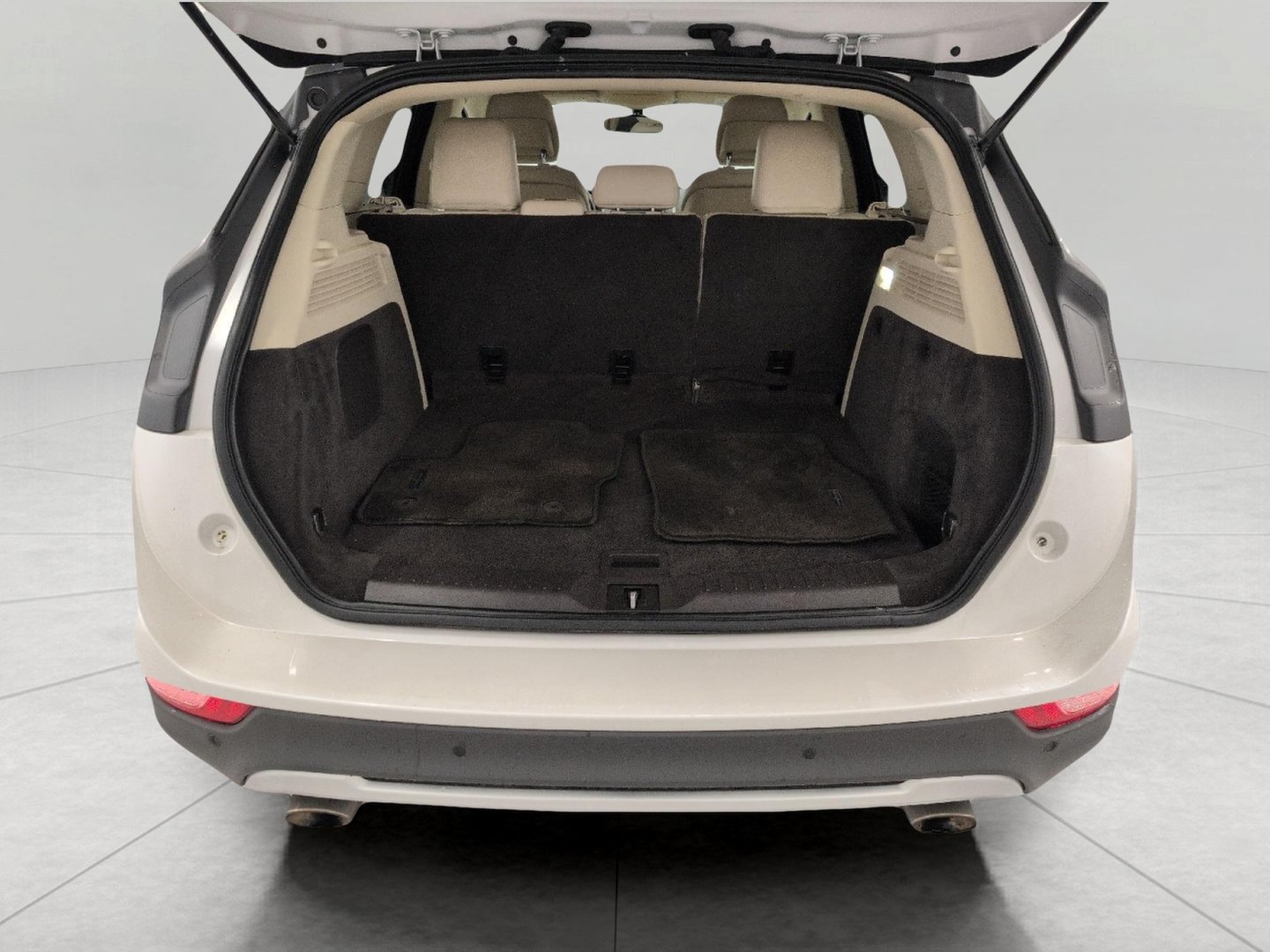 Used 2015 Lincoln MKC FWD w/ Equipment Group 101A Select image 15