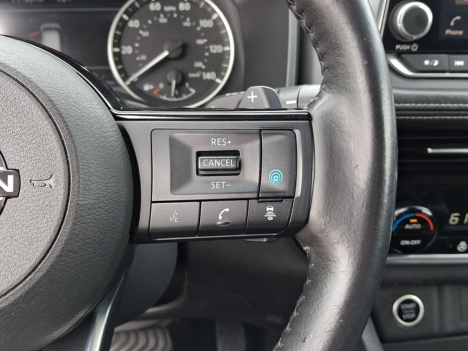 Used 2022 Nissan Rogue SV w/ SV Premium Package AWD/4WD image 24