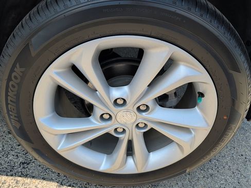 Used 2021 Buick Encore GX Preferred FWD image 9