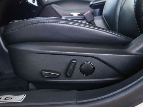 Used 2023 Ford Mustang Mach-E Premium image 19