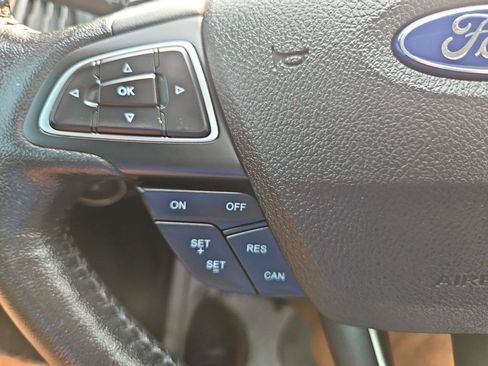 Used 2015 Ford Focus SE w/ SE Sport Package FWD image 24