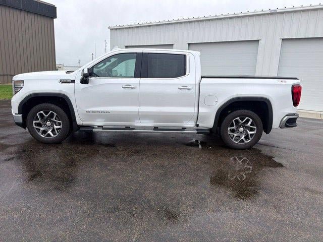Used 2024 GMC Sierra 1500 SLT w/ SLT Premium Plus Package AWD/4WD image 9
