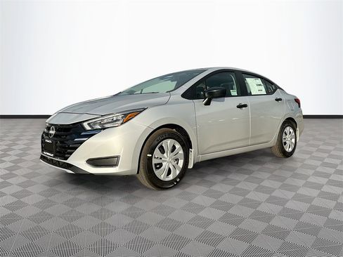 New 2025 Nissan Versa S image 3