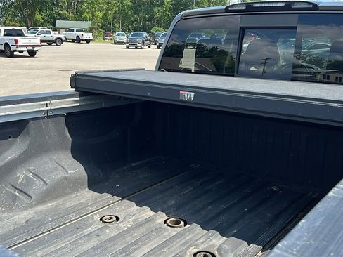 Used 2018 Nissan Titan PRO-4X image 36