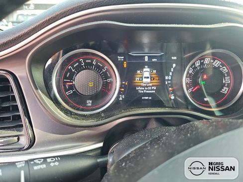 Used 2021 Dodge Challenger SXT image 10