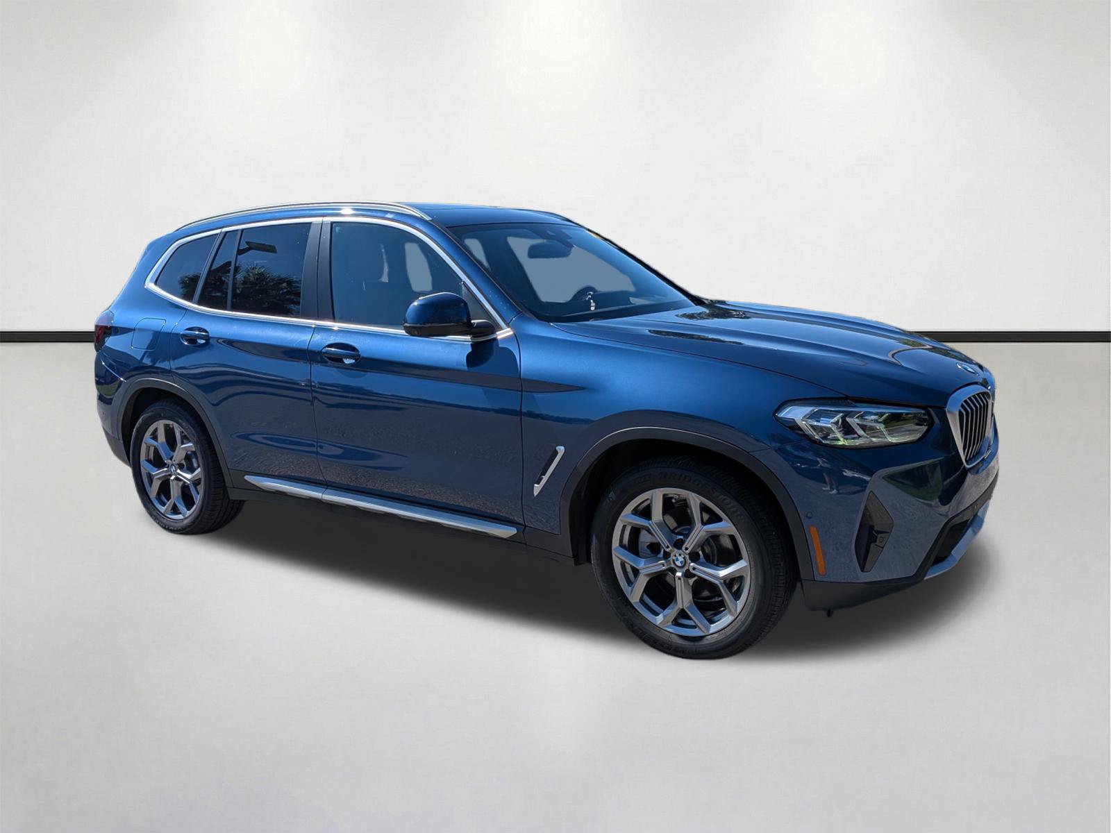 Used 2023 BMW X3 sDrive30i w/ Convenience Package RWD image 1