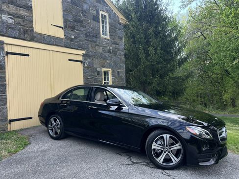 Used 2019 Mercedes-Benz E 300 4MATIC image 98
