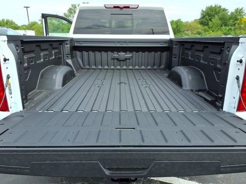 New 2026 Chevrolet Silverado 2500 LT w/ All Star Edition AWD/4WD image 10