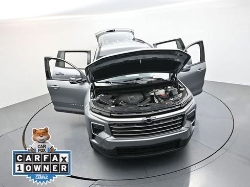 Used 2025 Chevrolet Traverse LT FWD image 38